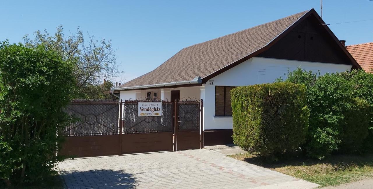 Feszty-Feszek Vendeghaz Daire Tiszafüred Dış mekan fotoğraf